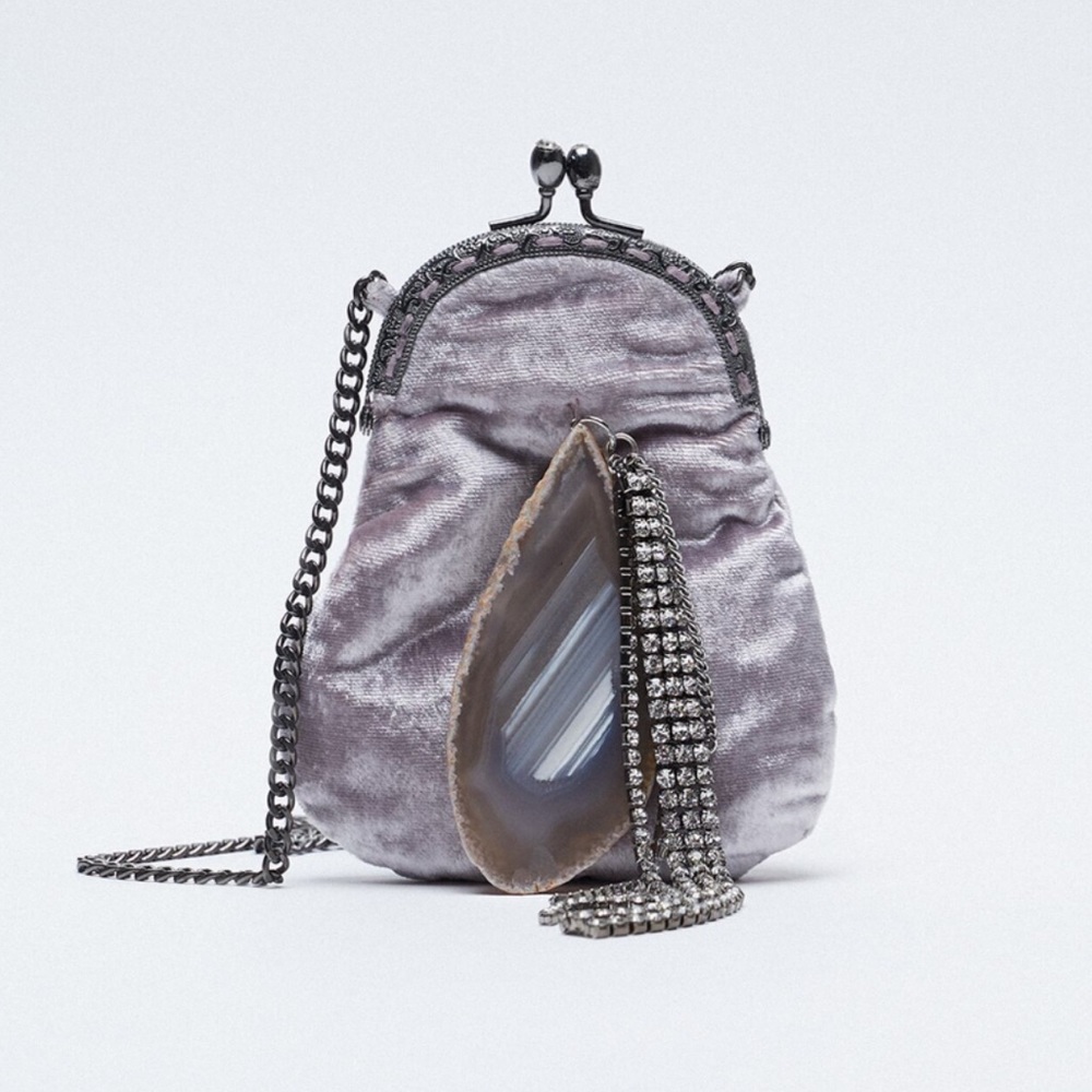 Velvet clasp mini bucket bag